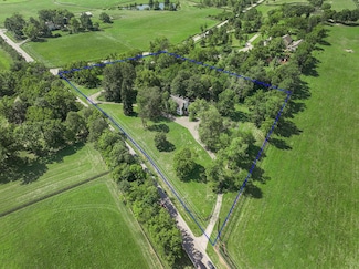 4690 Old Richmond Rd, Lexington, KY 40515