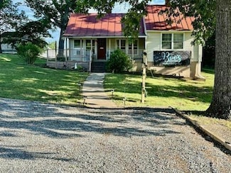 1359 Village Hwy, Rustburg, VA 24588