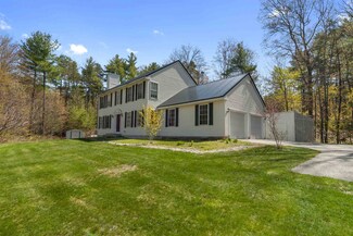 663 4th Range Rd, Pembroke, NH 03275