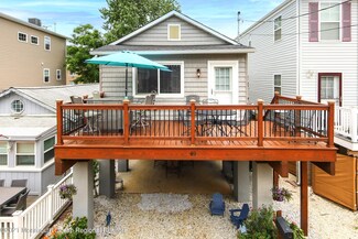 49 Gravelly Point Rd, Highlands, NJ 07732