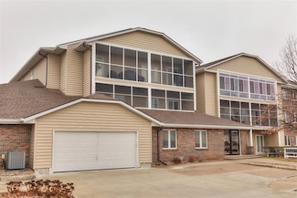 301 SE Delaware Ave Unit 211, Ankeny, IA 50021