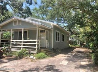 108 E Railroad St, Gulfport, MS 39507