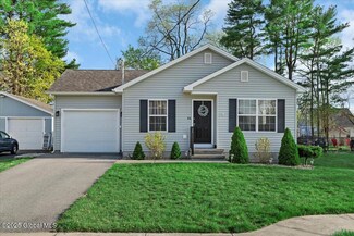 4 Wilson Ave, South Glens Falls, NY 12803