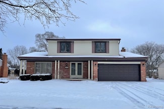 4886 Hubbard Dr, Troy, MI 48085