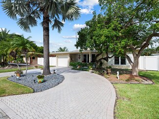 2021 NE 26th St, Lighthouse Point, FL 33064