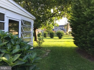 2214 Burkey Dr, Reading, PA 19610