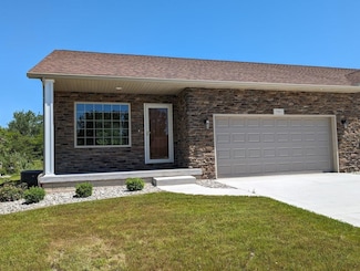 5979 Faith Blvd, Bay City, MI 48706