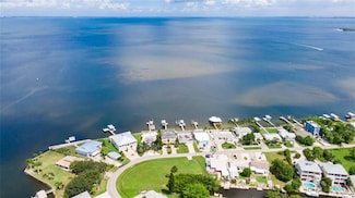 2 W Shell Point, Ruskin, FL 33570