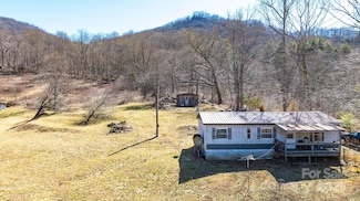 9380 N 226 Hwy, Bakersville, NC 28705