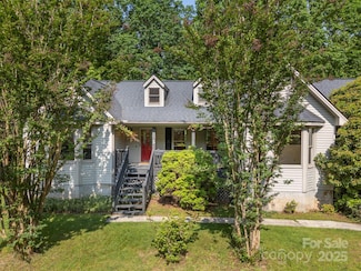2 Candlestick Dr, Zirconia, NC 28790