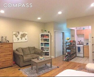 305 E 95th St Unit 4-E, New York, NY 10128