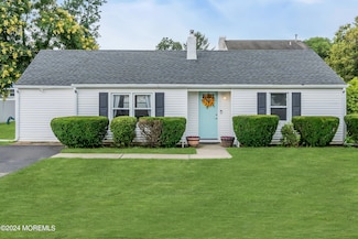 2911 Arthur St, Wall Township, NJ 07719