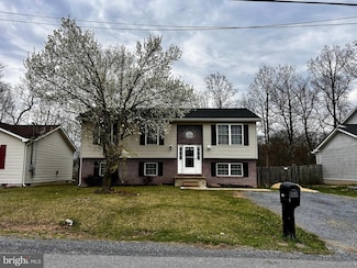 257 Idyllwood Dr, Inwood, WV 25428