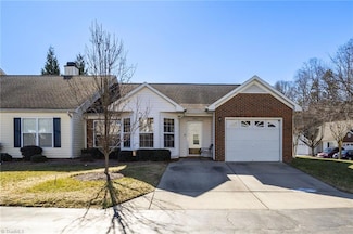 4301 River Crest Ln, Greensboro, NC 27409