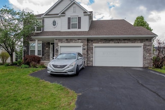 240 Fox Glen Dr E, Pickerington, OH 43147