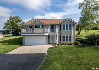 8512 Albany Rd, Erie, IL 61250