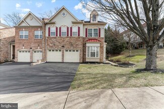 3152 Woodsedge Dr, Garnet Valley, PA 19060