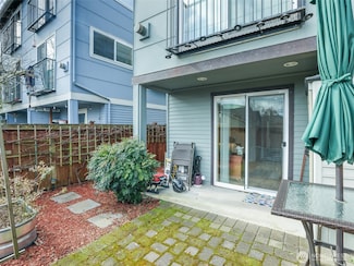 6520 34th Ave SW Unit C, Seattle, WA 98126