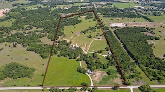 2668 Upper Montague Rd, Bowie, TX 76230