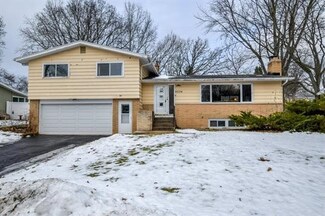 4534 Aztec Trail, Fitchburg, WI 53711