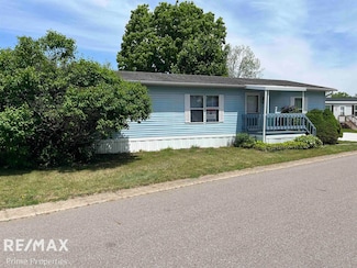 29 Armstrong Ave, Flushing, MI 48433