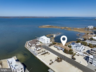 12 Lagoon Dr N, Beach Haven, NJ 08008