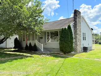 1318 7th Ave, Berwick, PA 18603