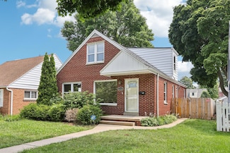 3750 N 85th St, Milwaukee, WI 53222
