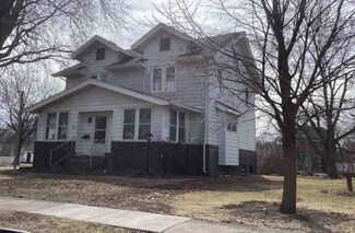 909 8th St, Durant, IA 52747