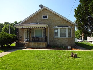 1002 Montague St, Rockford, IL 61102