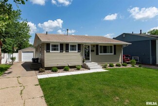 4912 50th St, Moline, IL 61265