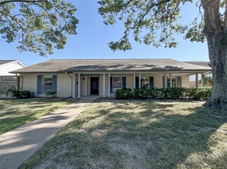 7915 Twin Hills Dr, Houston, TX 77071