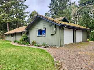 1200 Pine Grove Rd, Crescent City, CA 95531