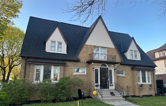 1728 W Capitol Dr, Milwaukee, WI 53206