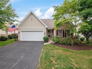 5090 Valley Stream Ln Unit 110, Macungie, PA 18062