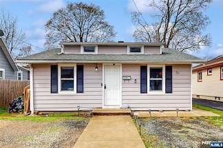 20 S 8th Ave, Manville, NJ 08835