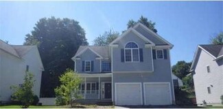 7 Meena Dr, Worcester, MA 01603