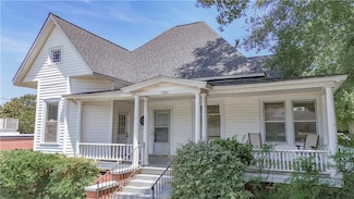 206 W North 1st St, Seneca, SC 29678