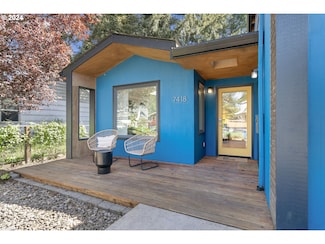 7418 SE Martins St, Portland, OR 97206