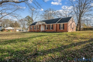 1677 Forest Glenn Cir, Chester, VA 23836