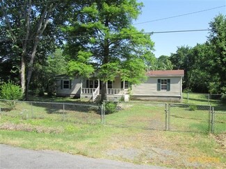 7506 Burnside Dr, North Little Rock, AR 72118