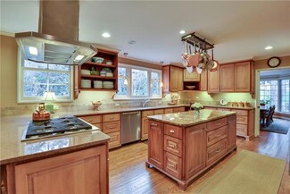 5905 E Ashland Dr, Nashville, TN 37215