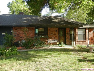11008 E 19th St, Tulsa, OK 74128