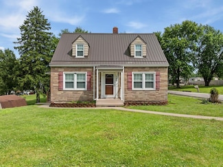 105 Erwin Ave, Follansbee, WV 26037