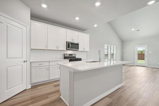 907 Edgehurst Dr, McKinney, TX 75071