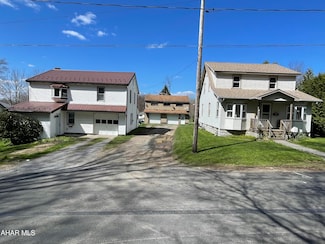 915 Powell Ave, Cresson, PA 16630