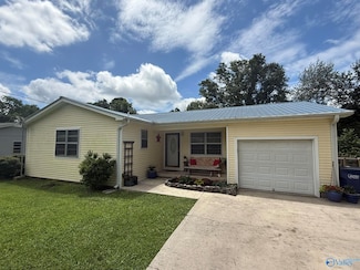 1128 Brashiers Chapel Rd, Arab, AL 35016