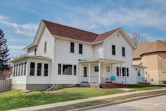 611 E Lake St, Horicon, WI 53032