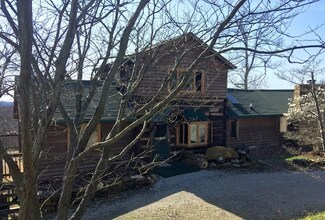 3122 E St Rd 135 N, Nashville, IN 47448