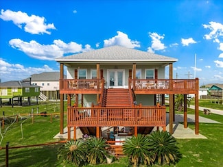 919 Eastview, Bolivar Peninsula, TX 77650
